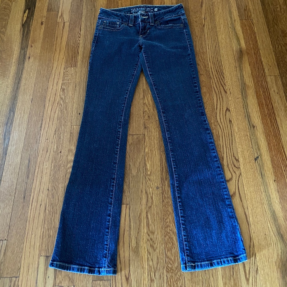 GUESS JEANS